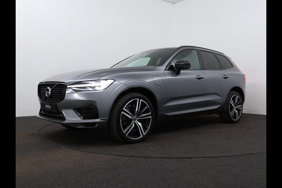 Volvo XC60 2.0 Recharge T8 AWD R-Design | Panorama | Harman/Kardon |