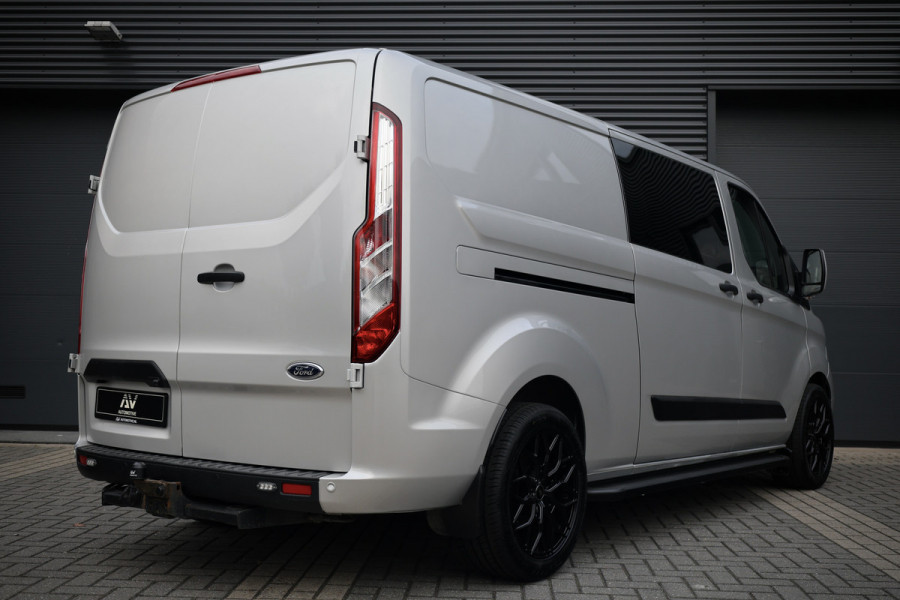 Ford Transit Custom 300 2.0 TDCI L2H1 DC Dubbel Cabine | Camera | CarPlay | Raptor Edition | Lane Assist | Stoelverwarming | Trekhaak | 6-Zitter | Nieuwe APK | Onderhoudsbeurt