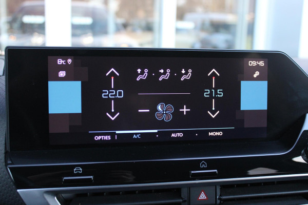 Citroën C4 1.2 130PK FEEL PACK | NAVIGATIE | HEAD UP DISPLAY | ACHTERUITRIJ CAMERA | APPLE CARPLAY/ADNROID AUTO | LICHTMETALEN VELGEN | PARKEER SENSOREN | CLIAMTE CONTROL | AFNEEMBARE TREKHAAK |