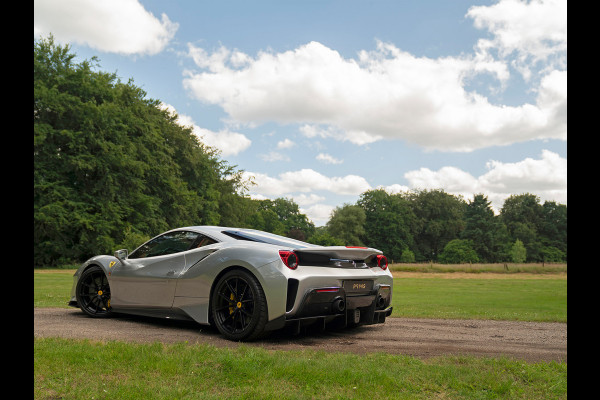 Ferrari 488 Pista | Lift | Cuoio Alcantara! | Full PPF | Veel carbon | Argento Nurburgring