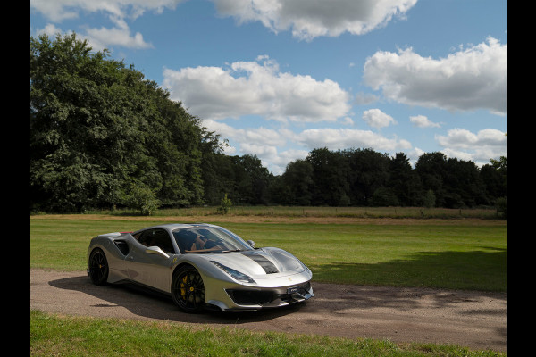 Ferrari 488 Pista | Lift | Cuoio Alcantara! | Full PPF | Veel carbon | Argento Nurburgring