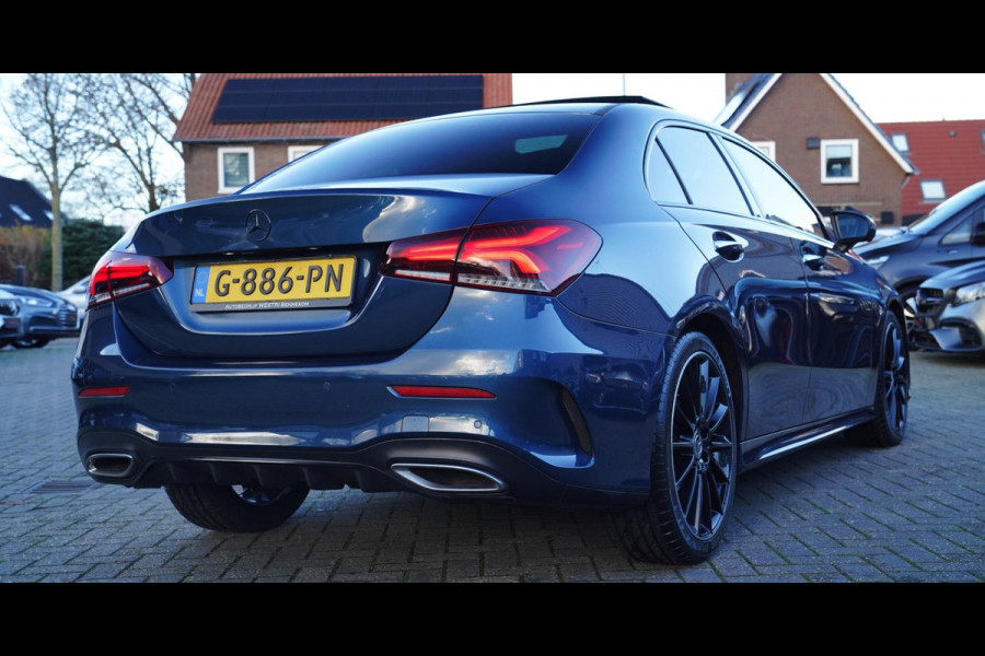 Mercedes-Benz A-Klasse 180 d Launch Edition Premium Plus | Stoelverwarming | 360 Camera | Pano