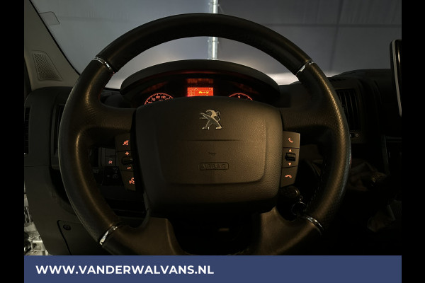 Peugeot Boxer 2.2 BlueHDi 140pk **BPM VRIJ voor de Ondernemer** L2H2 Euro6 Airco | Camera | 2500kg Trekhaak | Cruisecontrol parkeersensoren, LED, chauffeursstoel