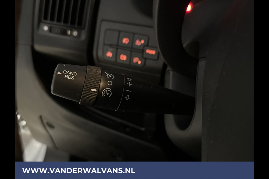 Peugeot Boxer 2.2 BlueHDi 140pk **BPM VRIJ voor de Ondernemer** L2H2 Euro6 Airco | Camera | 2500kg Trekhaak | Cruisecontrol parkeersensoren, LED, chauffeursstoel