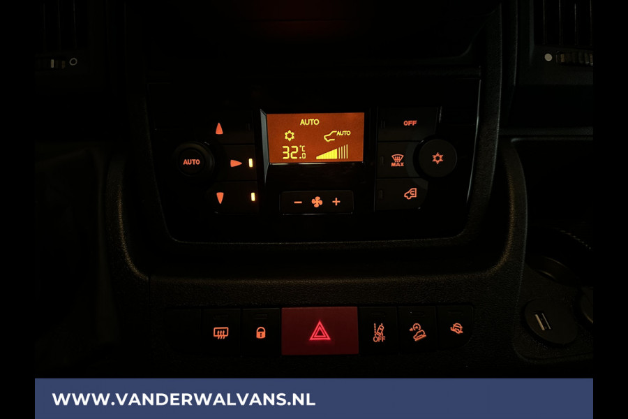 Peugeot Boxer 2.2 BlueHDi 140pk **BPM VRIJ voor de Ondernemer** L2H2 Euro6 Airco | Camera | 2500kg Trekhaak | Cruisecontrol parkeersensoren, LED, chauffeursstoel