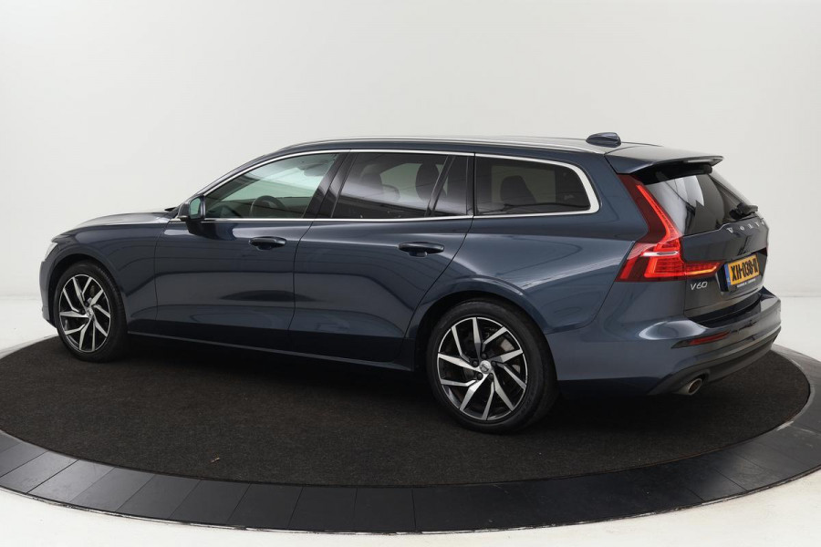 Volvo V60 2.0 T5 Momentum | Leder | Stoelverwarming | Carplay | Full LED | Navigatie | Climate control | PDC | Cruise control