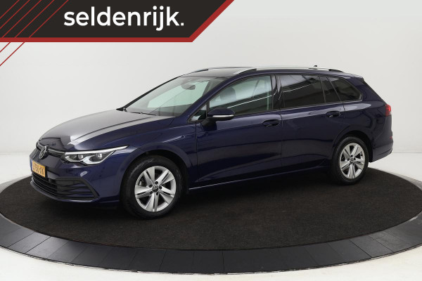 Volkswagen Golf 1.0 eTSI Life | Stoelverwarming | Camera | Massage | Carplay | Memory | Navigatie | Full LED | Sfeerverlichting | Adaptive cruise