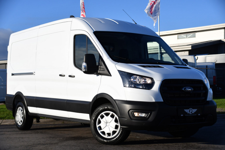 Ford Transit 350 2.0 TDCI L3H2 RWD 3500KG Trekhaak, Camera, Cruise, Sensoren, Automaat, 170PK, Stoelverwarming, UNIEK!