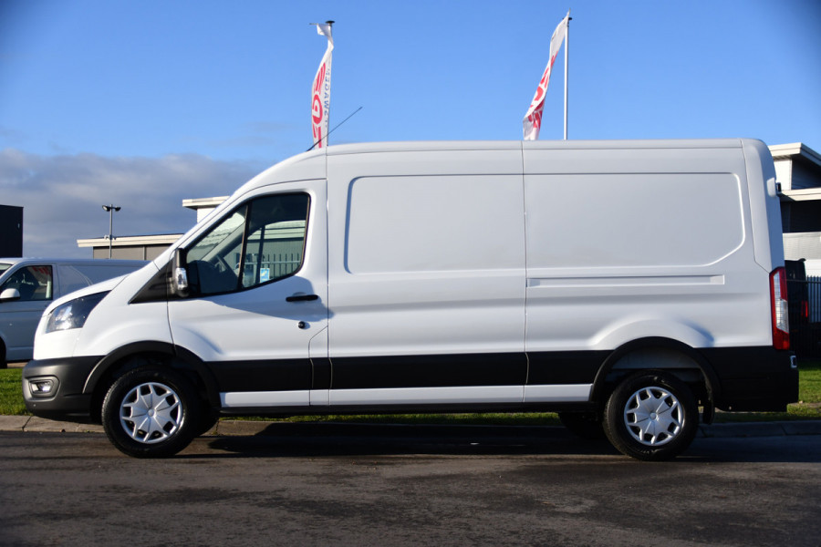 Ford Transit 350 2.0 TDCI L3H2 RWD 3500KG Trekhaak, Camera, Cruise, Sensoren, Automaat, 170PK, Stoelverwarming, UNIEK!