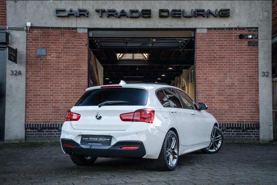 BMW 1-serie 118i High Executive M-Sport Pano / Cruise / Stuurverwarming