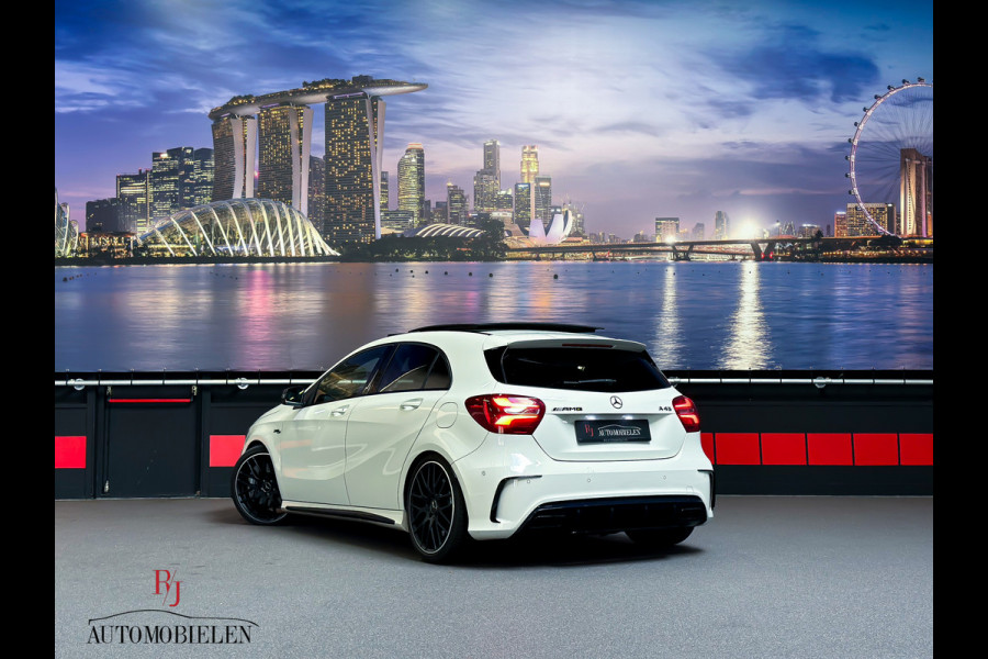 Mercedes-Benz A-Klasse AMG A45 4MATIC |Panorama|Sportuitlaat|Camera