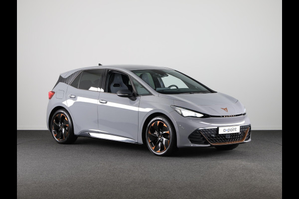 CUPRA Born Performance One 62 kWh 204 pk | Navigatie | Parkeersensoren | Achteruitrijcamera | Adaptieve cruise control | Stoelverwarming |