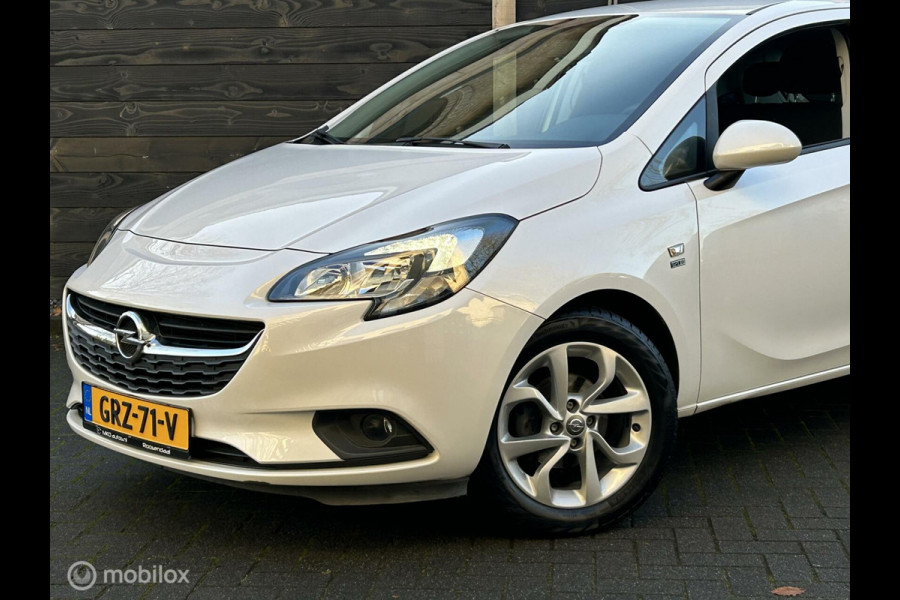 Opel Corsa 1.2i 69 PK 120 jaar edition 39.618 KM / Airco / LM velgen / 1e eigenaar