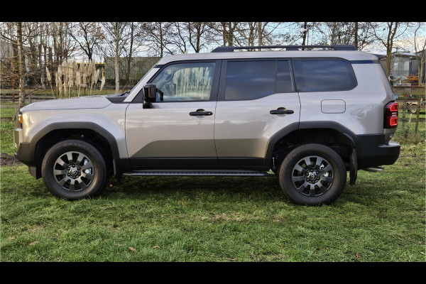 Toyota Land Cruiser 2.8 D-4D Executive GRIJS KENTEKEN