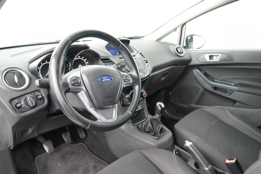 Ford Fiesta BWJ 2017 / 81 PK 1.0 Style Ultimate | AIRCO | CRUISE | NAVI | PDC | LMV |