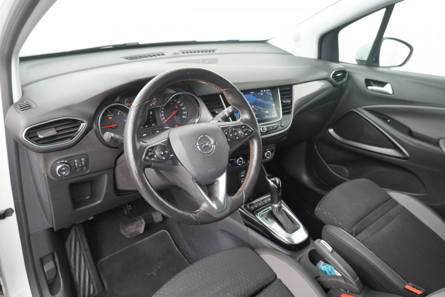 Opel Crossland X BWJ 2019 | 1.5 CDTI 120 PK Online Ed automaat | NWE APK | Clima | Trekhaak | Navi | Stoelverw | Camera a | Sportstoelen | Carplay