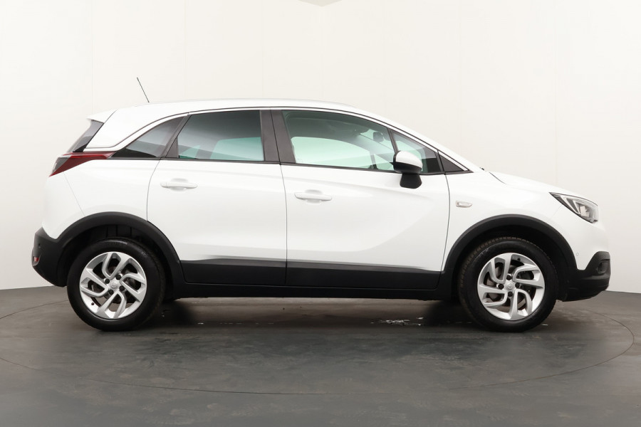 Opel Crossland X BWJ 2019 | 1.5 CDTI 120 PK Online Ed automaat | NWE APK | Clima | Trekhaak | Navi | Stoelverw | Camera a | Sportstoelen | Carplay