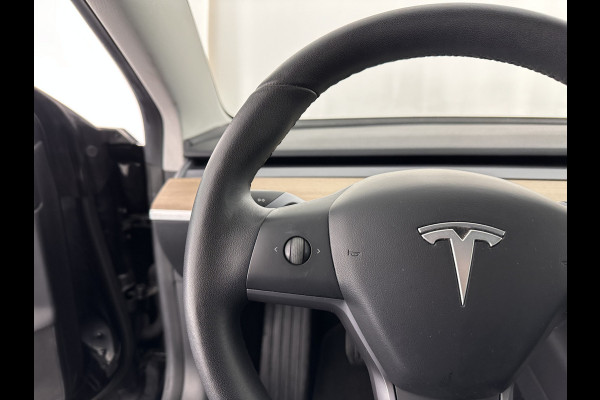 Tesla Model 3 Standard RWD Plus 60 kWh [ 3-Fase ] (INCL.BTW) Aut. *PANO | AUTO-PILOT | NAPPA-LEATHER | KEYLESS | FULL-LED | MEMORY-PACK | SURROUND-VIEW | DAB | APP-CONNECT | DIGI-COCKPIT | LANE-ASSIST | TOWBAR | COMFORT-SEATS | 19"ALU*