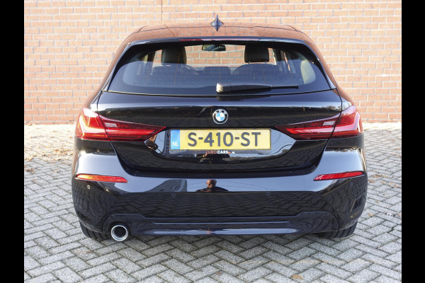 BMW 1-serie 118i Introduction Edition Automaat Sportline Sportstoelen Groot Navigatie Led verlichting Parkeersensoren voor en achter et.