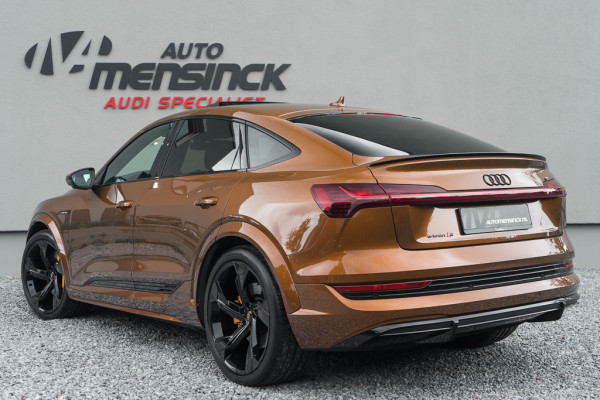 Audi e-tron Sportback S Quattro / Luchtvering/ Virtual Cockpit Plus/ Panoramadak/ Trekhaak/ 23 Inch Lichtmetalen velgen/ 370kW (504PK)