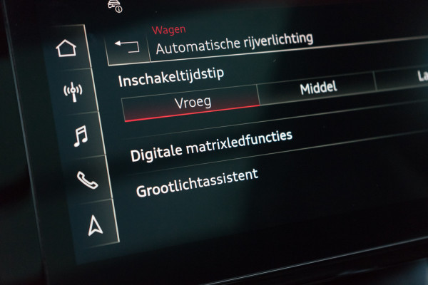 Audi e-tron Sportback S Quattro / Luchtvering/ Virtual Cockpit Plus/ Panoramadak/ Trekhaak/ 23 Inch Lichtmetalen velgen/ 370kW (504PK)