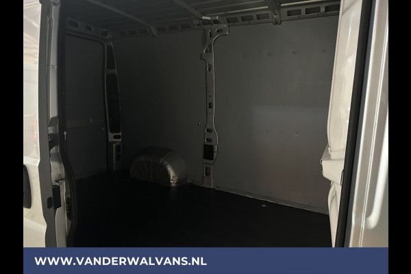 Peugeot Boxer 2.2 BlueHDi 140pk **BPM VRIJ voor de Ondernemer** L2H2 Euro6 Airco | Camera | 2500kg Trekhaak | Cruisecontrol parkeersensoren, LED, chauffeursstoel