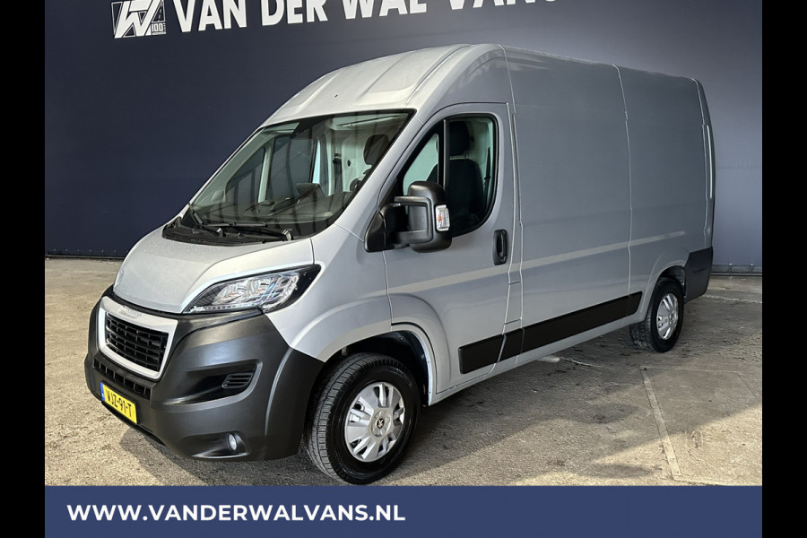 Peugeot Boxer 2.2 BlueHDi 140pk **BPM VRIJ voor de Ondernemer** L2H2 Euro6 Airco | Camera | 2500kg Trekhaak | Cruisecontrol parkeersensoren, LED, chauffeursstoel