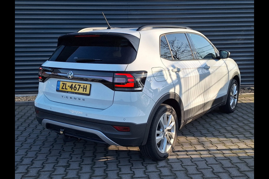 Volkswagen T-Cross 1.0 TSI Life | Trekhaak | Navi | Carplay | Adaptive Cruise | Digitaal Dashboard | Parkeersensoren |  Laneassist |