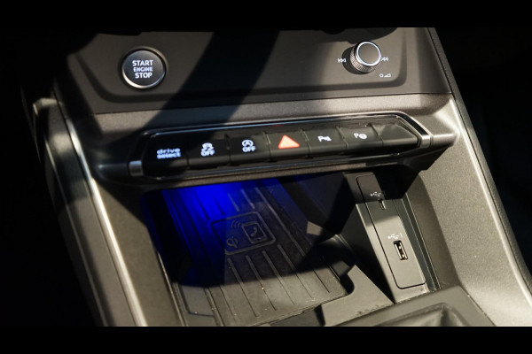 Audi Q3 40 TFSI Quattro Automaat-ACC-ALCANTARA LEDER-360 CAMERA-CLIMA--B&O-LED-PANO-NAVI-VIRTUEEL-WINTER