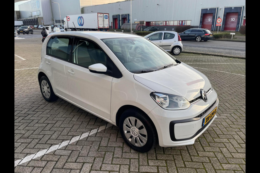 Volkswagen up! 1.0 BMT move up!