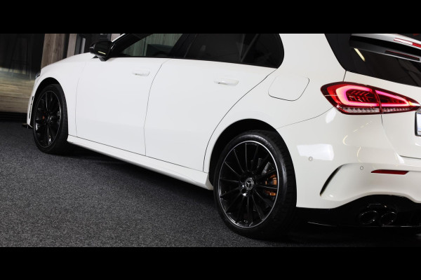 Mercedes-Benz A-Klasse 250 e AMG Line / ACC / Lane Assist / Camera / Sfeerverlichting / Dode Hoek / Open Pano / 19 Inch