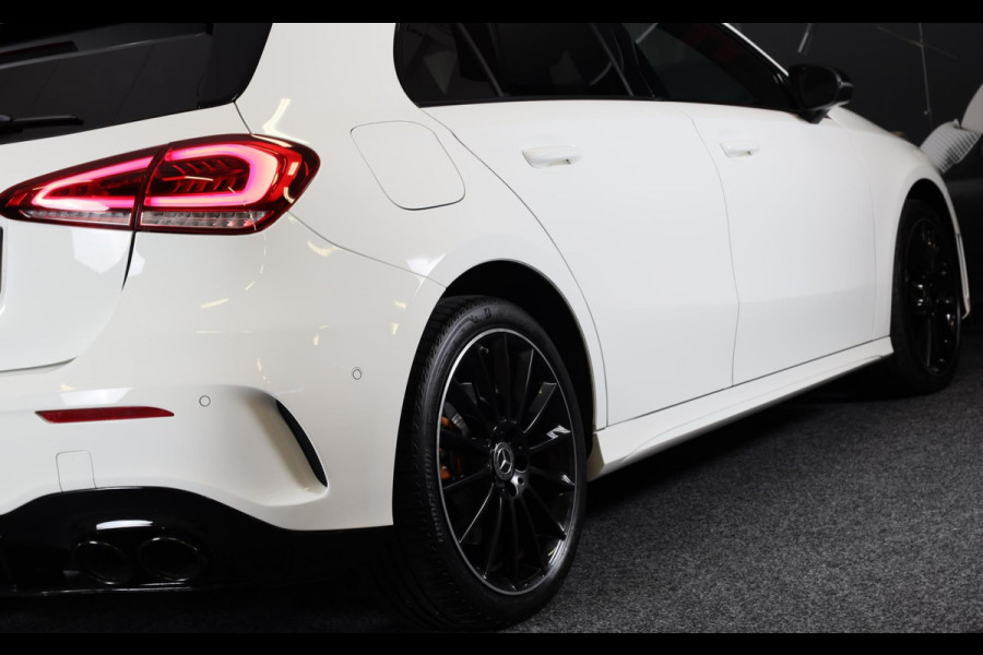 Mercedes-Benz A-Klasse 250 e AMG Line / ACC / Lane Assist / Camera / Sfeerverlichting / Dode Hoek / Open Pano / 19 Inch