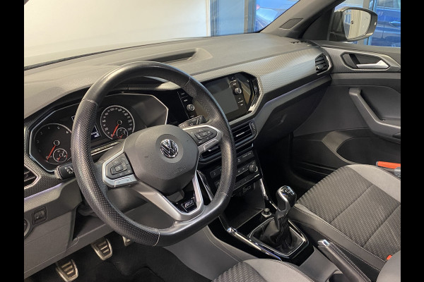 Volkswagen T-Cross 1.0 TSI Life R-line Uitv 116pk 17LMV Apple Carplay Cruise Control PDC 2 Jaar garantie mogelijk* ( vraag naar de voorwaarde)