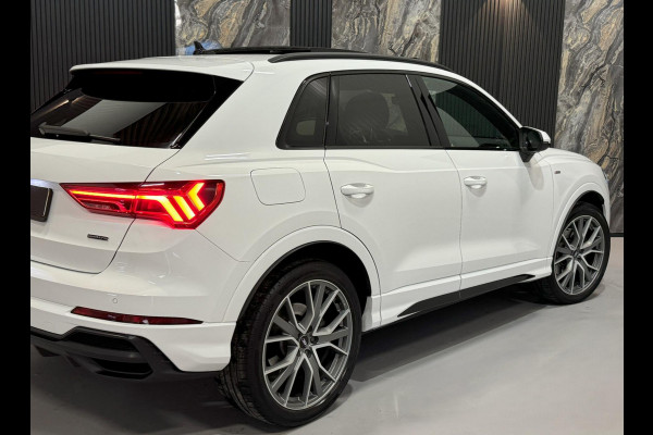 Audi Q3 45 TFSI Quattro Ed One 3x S-Line|PANO|MATRIX|MEMORY