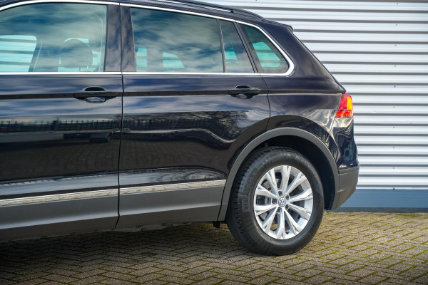 Volkswagen Tiguan 1.4 TSI Comfortline Ecc Navi Trekhaak LMV PDC cruise