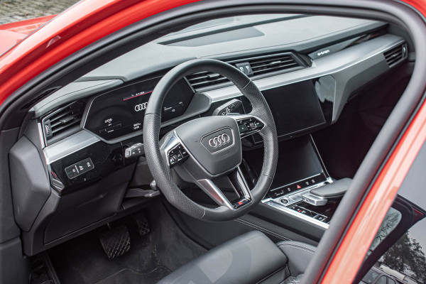 Audi e-tron Sportback 55 quattro S-line 95 kWh 21" | Softclose | Pano dak | S-Sportstoelen