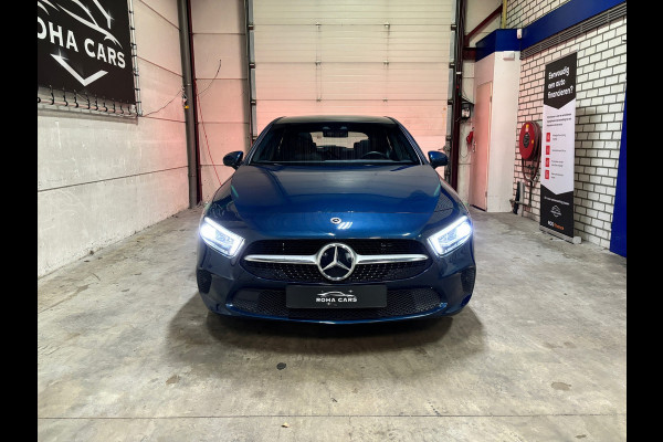 Mercedes-Benz A-Klasse 250 e Business Solution AMG Limited sfeer pano