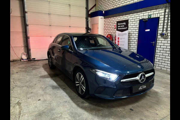 Mercedes-Benz A-Klasse 250 e Business Solution AMG Limited sfeer pano