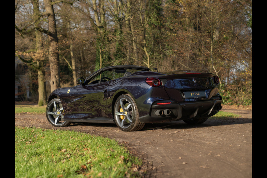 Ferrari Portofino M 3.9 V8 | Blu America! | Pass. display | Veel alcantara! | Carbon interieur