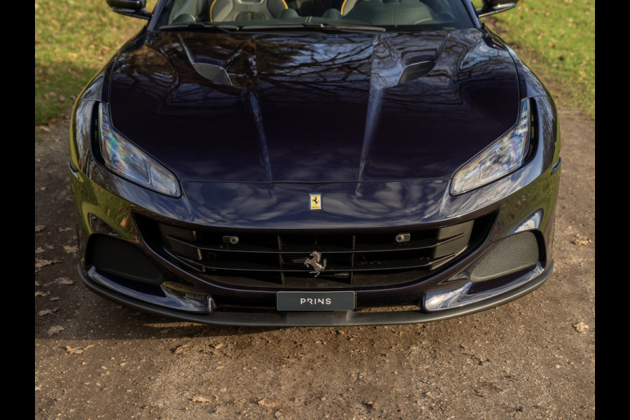 Ferrari Portofino M 3.9 V8 | Blu America! | Pass. display | Veel alcantara! | Carbon interieur