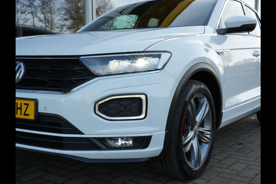 Volkswagen T-Roc 1.5 TSI Sport Business R | Navigatie | Climate Control | Keyless Go | Camera