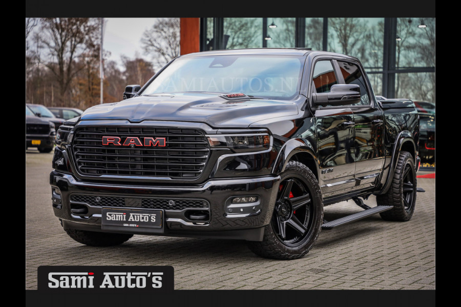 Dodge Ram NIGHT PREMIUM 2025 | BOM VOL + 14.4 INCH SCHERM | LUCHTVERING | HUD | 420PK 636 Nm | PRIJS MET LPG EN COVER EN GARANTIE | DUBBELE CABINE | PICK UP | 5 PERSOONS | DC | GRIJSKENTEKEN | VOORRAAD NR 2200 - 0886