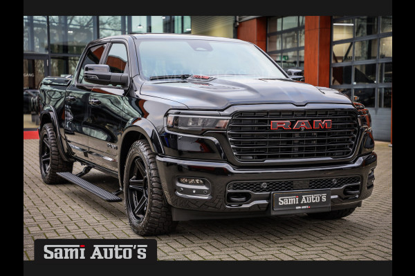 Dodge Ram NIGHT PREMIUM 2025 | BOM VOL + 14.4 INCH SCHERM | LUCHTVERING | HUD | 420PK 636 Nm | PRIJS MET LPG EN COVER EN GARANTIE | DUBBELE CABINE | PICK UP | 5 PERSOONS | DC | GRIJSKENTEKEN | VOORRAAD NR 2200 - 0886