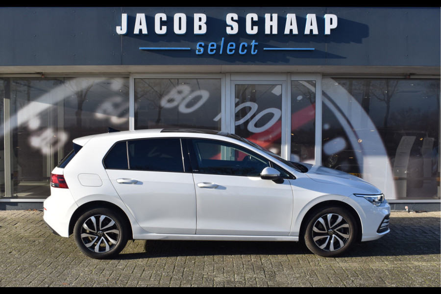 Volkswagen Golf 1.0 TSI Life Business / Adap. Cruise / Schuifdak / Navi / Carplay / Dab / Camera / Clima