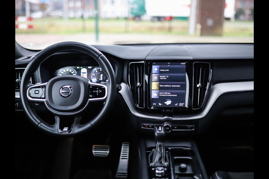 Volvo XC60 2.0 T4 Inscription | Pano | HUD | Camera | Carplay | BLIS