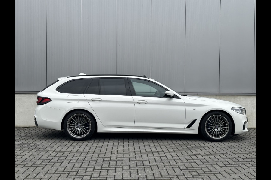 BMW 5 Serie Touring 540i xD High Exe FULL PANO NAVI CAMERA CR CONTROL ELEK PAKKET