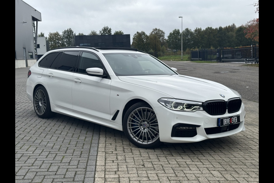 BMW 5 Serie Touring 540i xD High Exe FULL PANO NAVI CAMERA CR CONTROL ELEK PAKKET