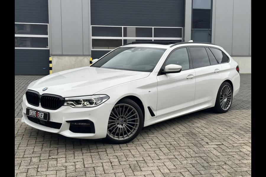 BMW 5 Serie Touring 540i xD High Exe FULL PANO NAVI CAMERA CR CONTROL ELEK PAKKET