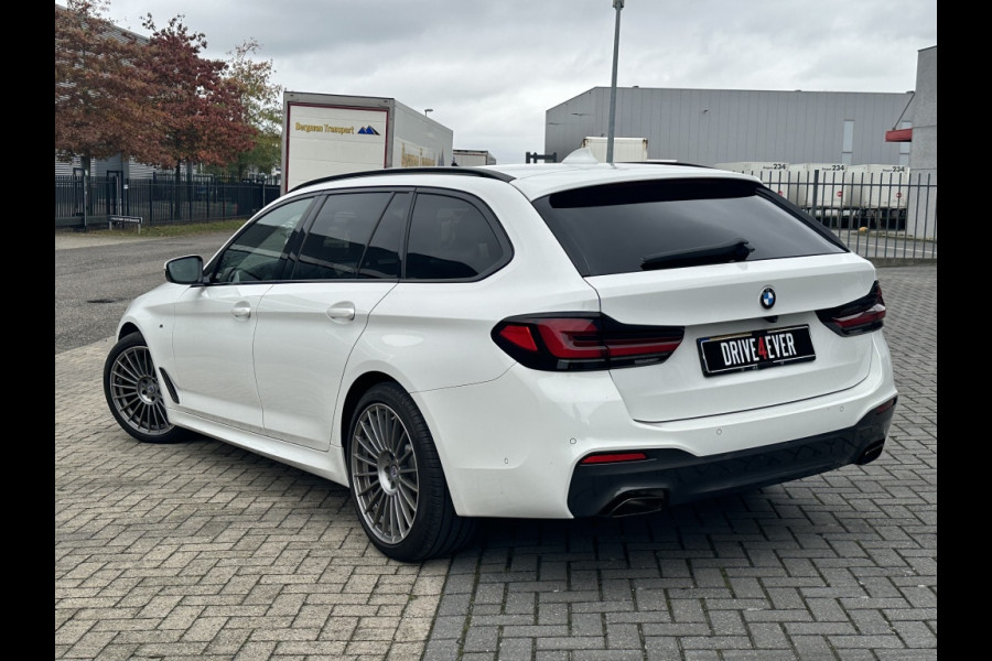 BMW 5 Serie Touring 540i xD High Exe FULL PANO NAVI CAMERA CR CONTROL ELEK PAKKET