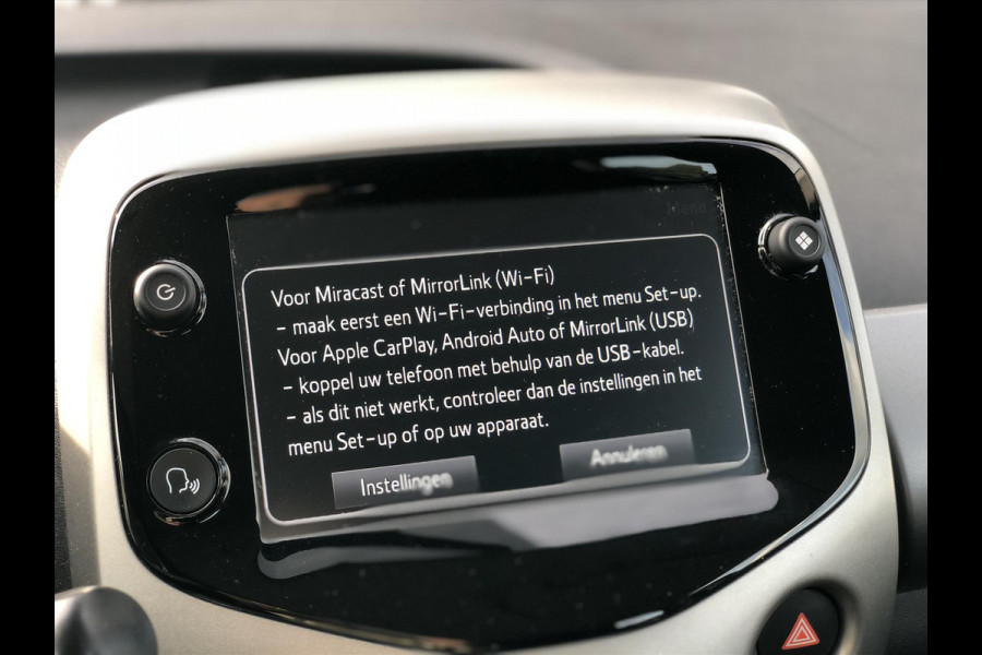 Toyota Aygo 1.0 VVT-i 72pk 5D X-Play | Eerste eigenaar, Apple CarPlay/Android Auto, Parkeercamera, In hoogte verstelbare stoel